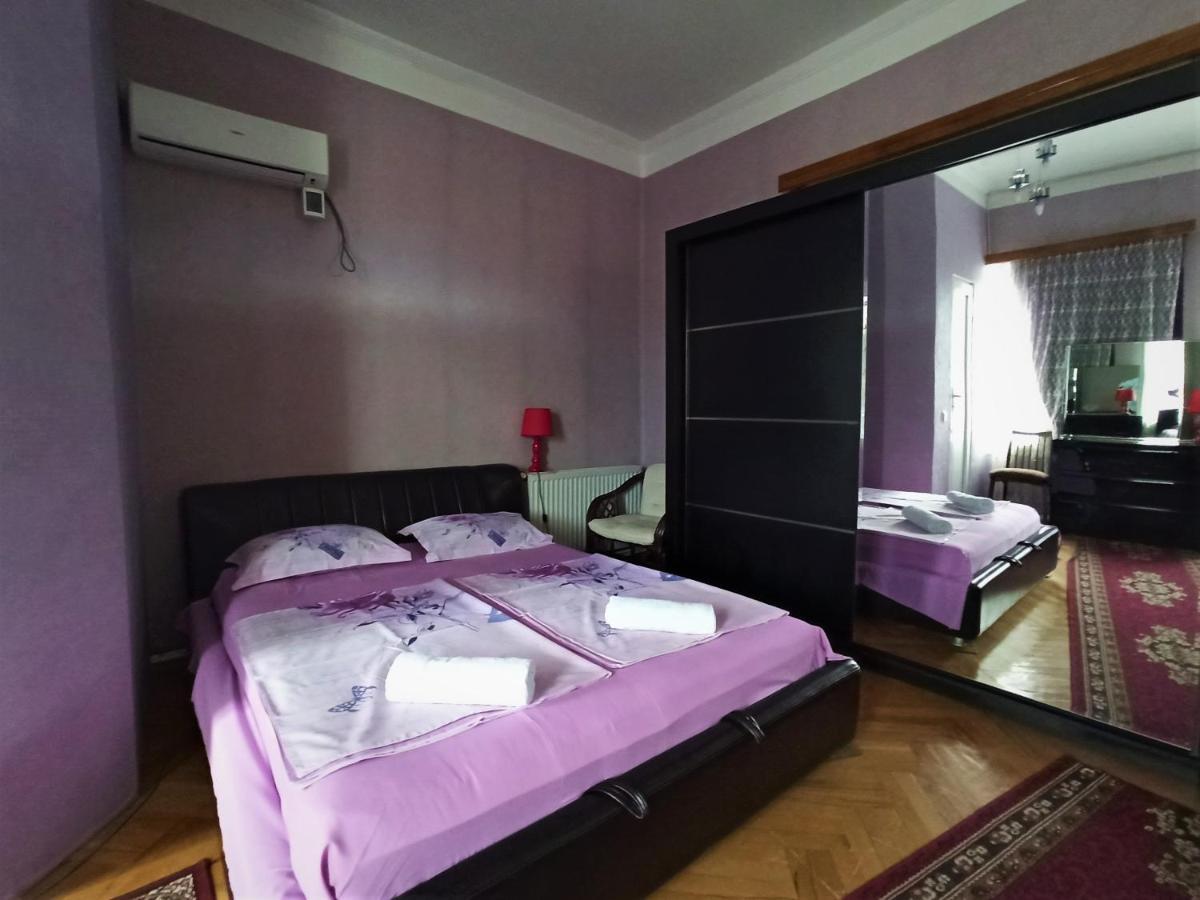 Guesthouse Lilia &Wine Celler Telavi Exteriör bild